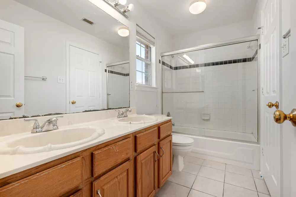 321 Andre Drive Irving, TX 75063