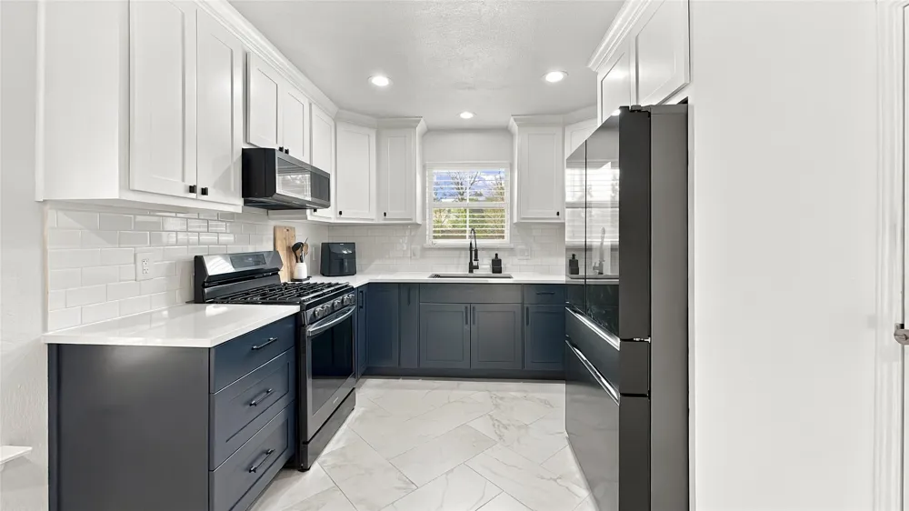 1800 Lexington Place Bedford, TX 76022