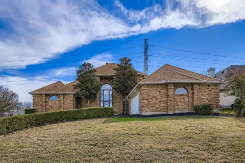 2210 Club Creek Circle