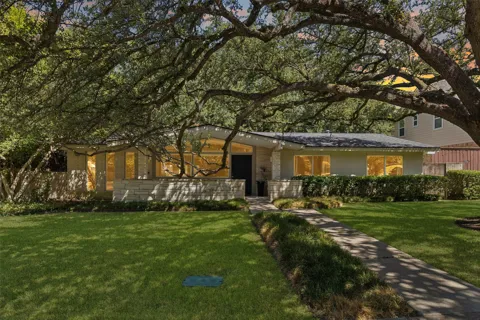 9777 Broken Bow Road