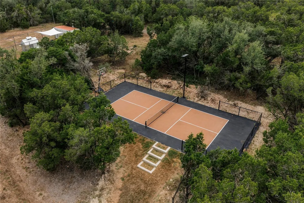 554 Sierra Loma Wimberley, TX 78676