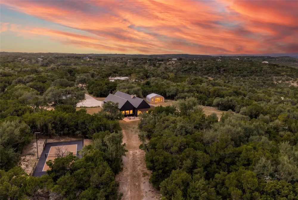 554 Sierra Loma Wimberley, TX 78676