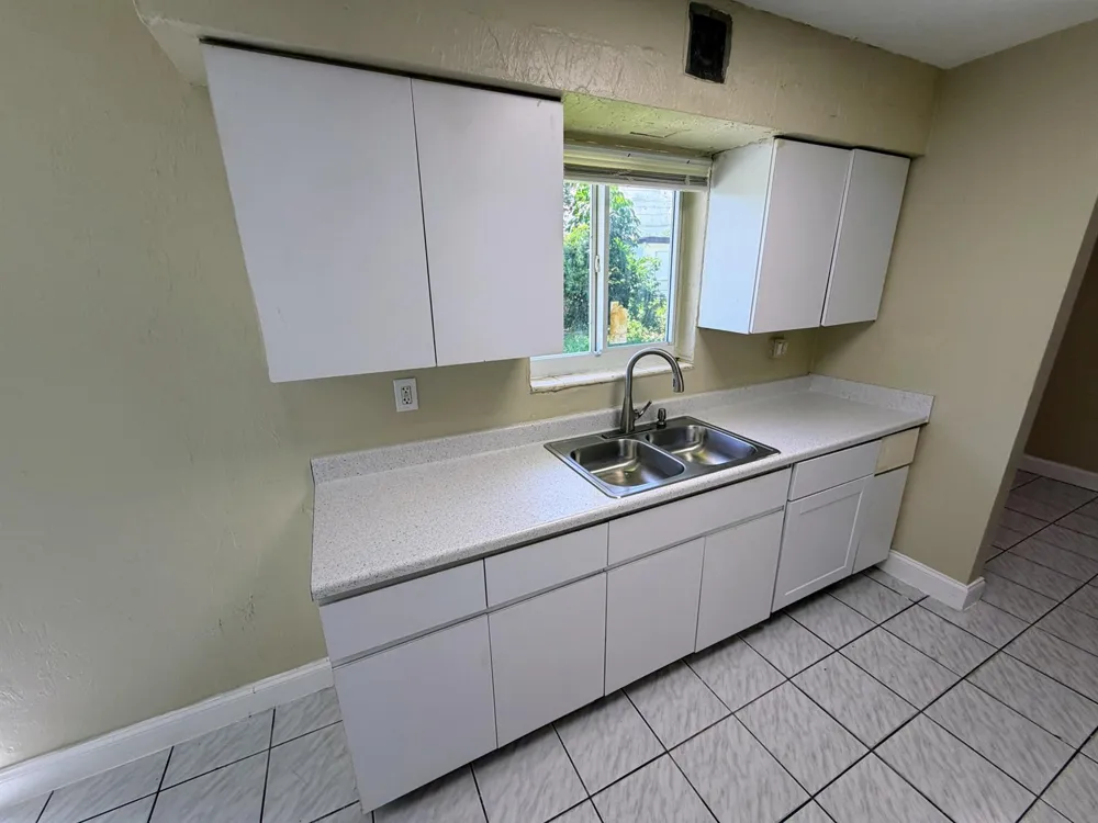 2530 NW 26th Court Oakland Park, FL 33311