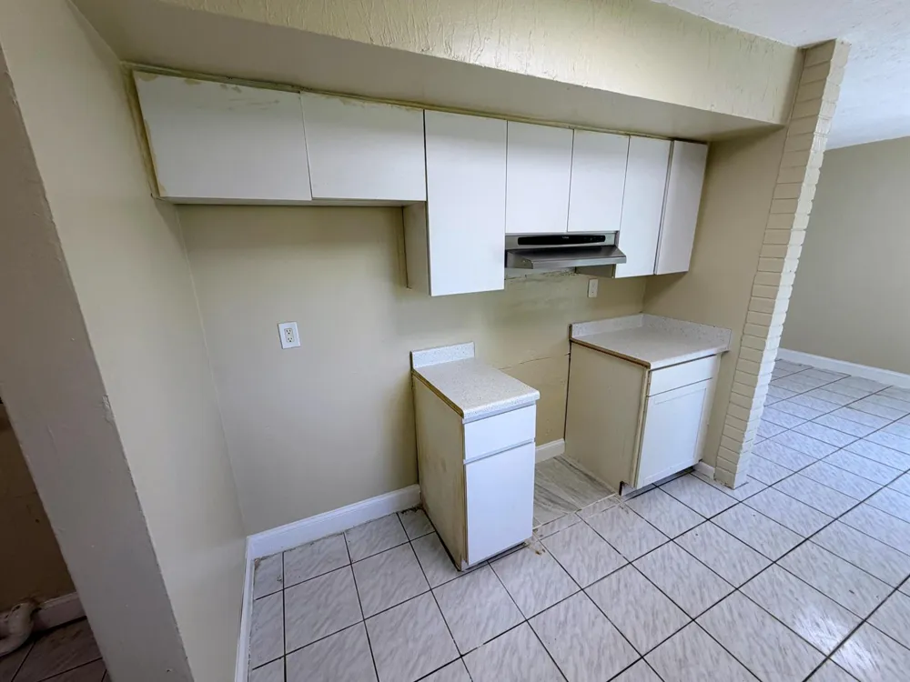 2530 NW 26th Court Oakland Park, FL 33311