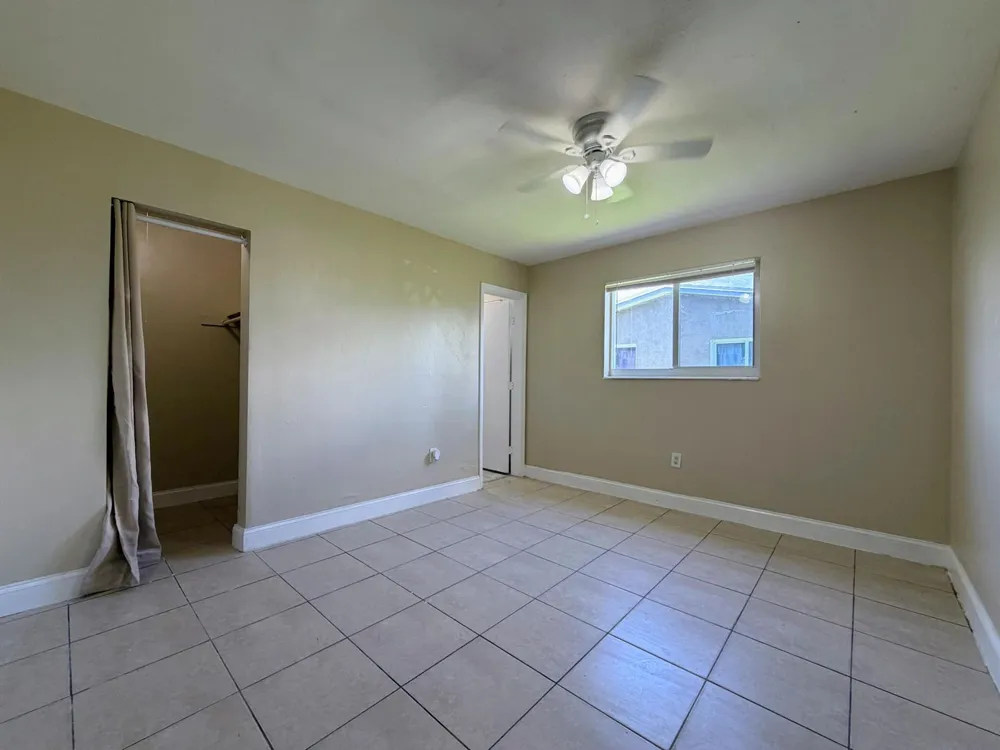 2530 NW 26th Court Oakland Park, FL 33311