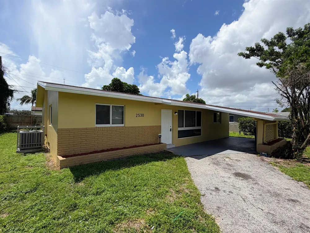 2530 NW 26th Court Oakland Park, FL 33311