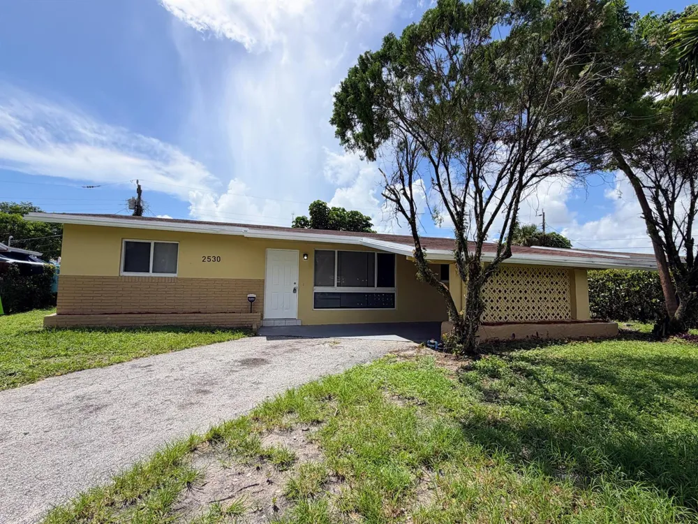 2530 NW 26th Court Oakland Park, FL 33311