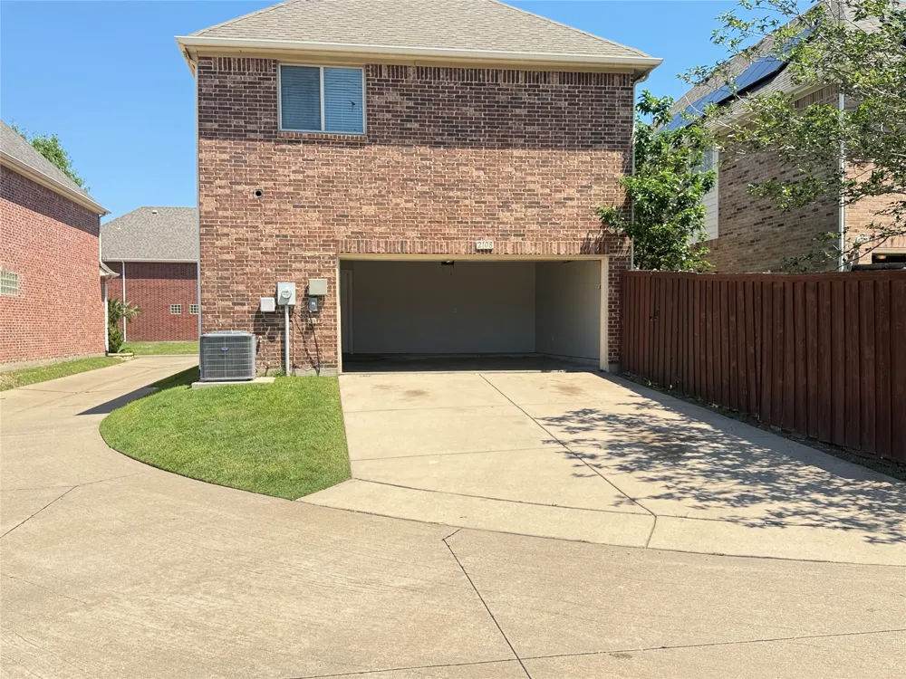 2108 Harris Place Plano, TX 75025
