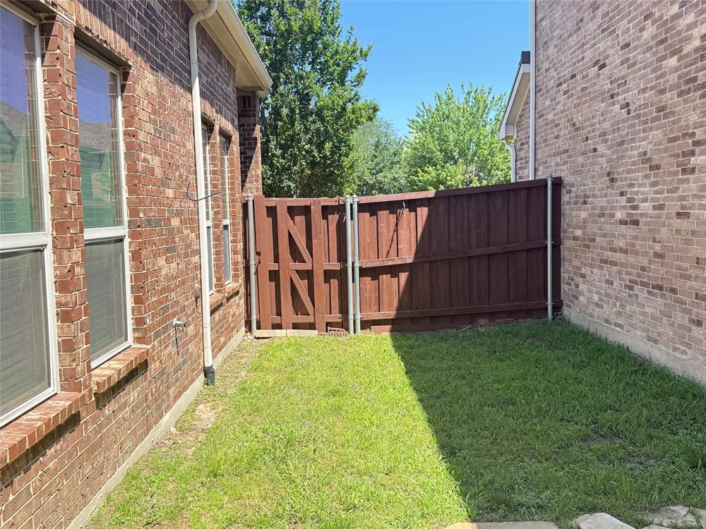 2108 Harris Place Plano, TX 75025