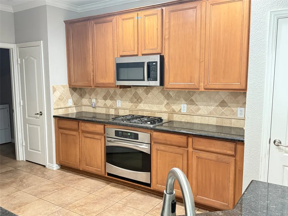 2108 Harris Place Plano, TX 75025