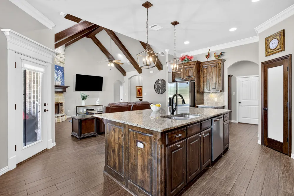 164 Spring Meadow Drive Springtown, TX 76082