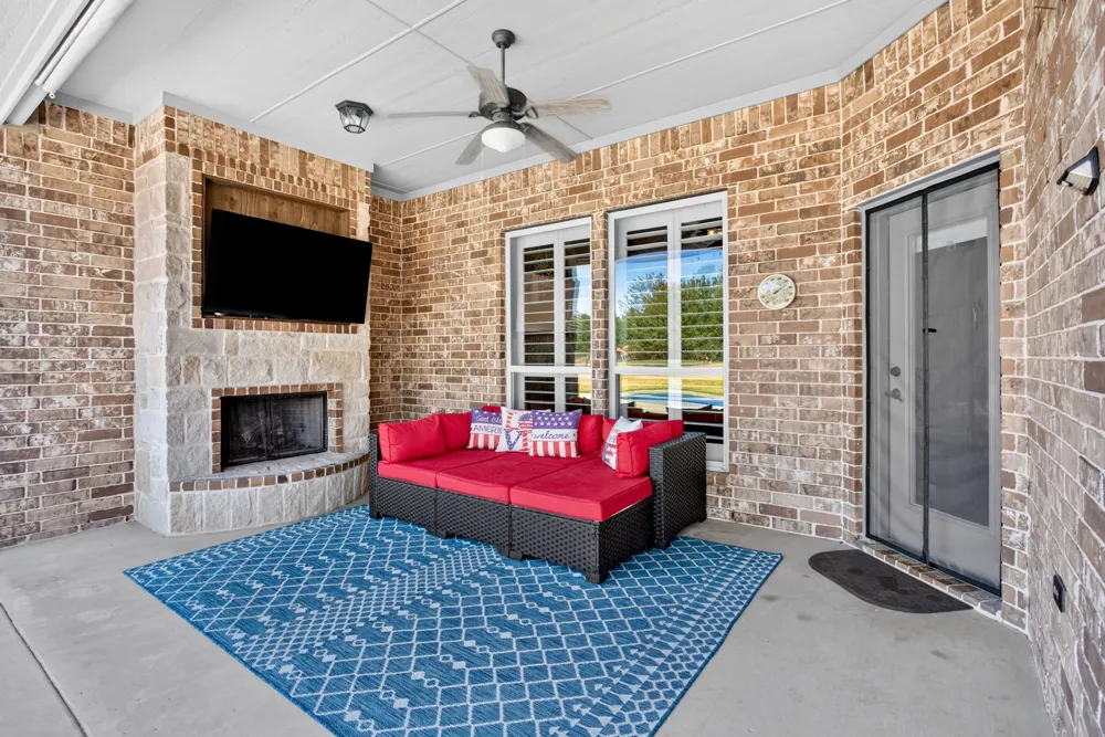 164 Spring Meadow Drive Springtown, TX 76082