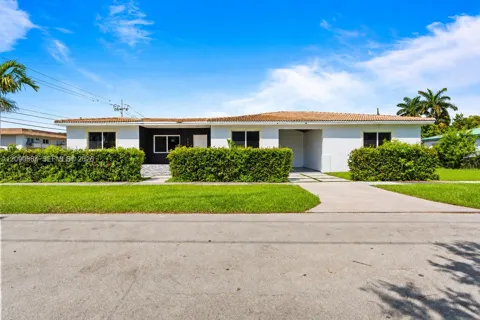 580 Lee Dr