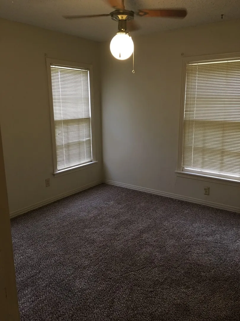 1009 Locust Street Abilene, TX 79536