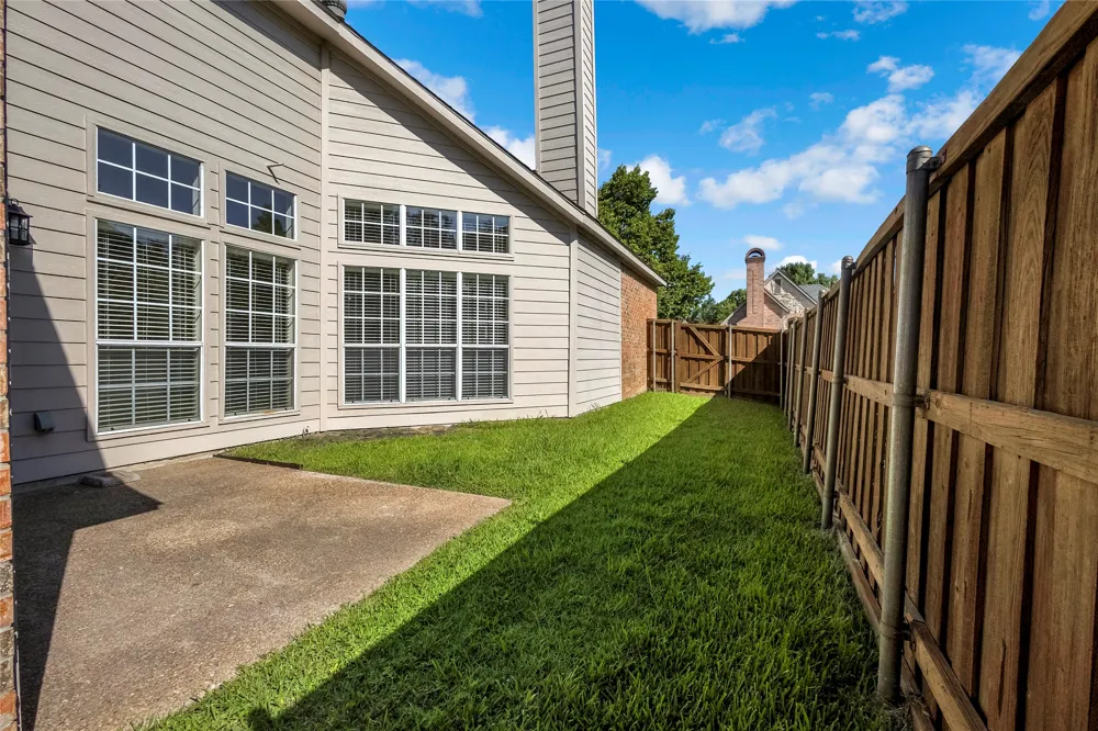 7042 Aspen Creek Lane Dallas, TX 75252