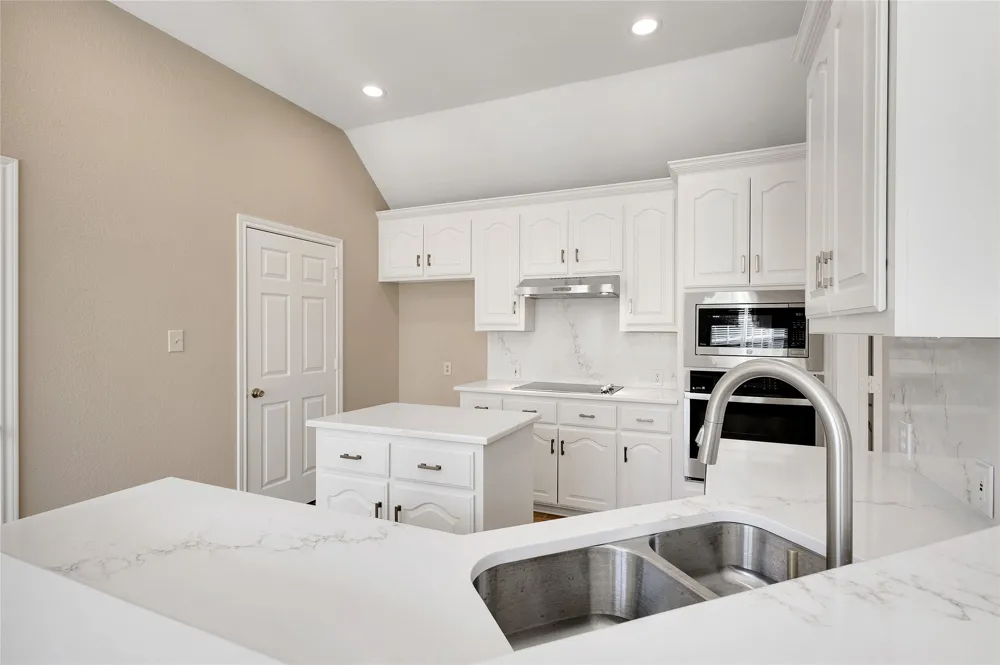 7042 Aspen Creek Lane Dallas, TX 75252