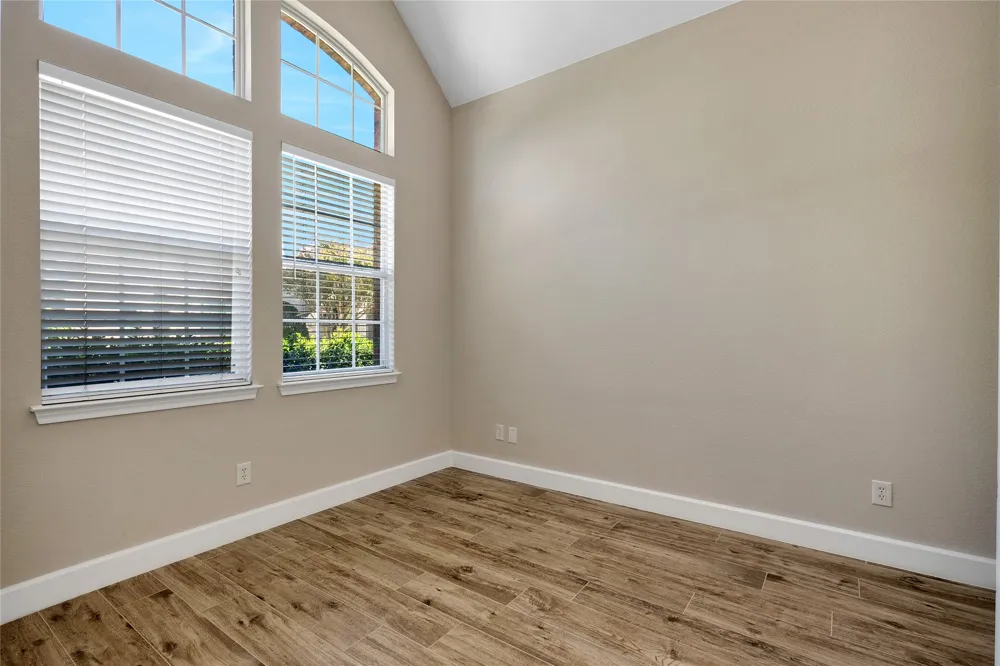 7042 Aspen Creek Lane Dallas, TX 75252