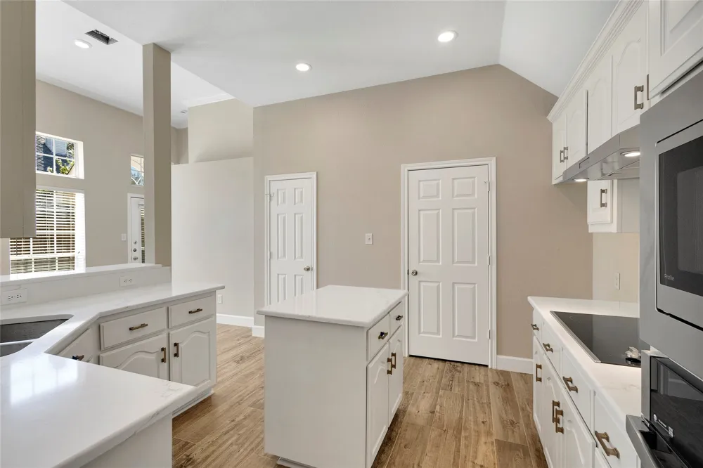 7042 Aspen Creek Lane Dallas, TX 75252