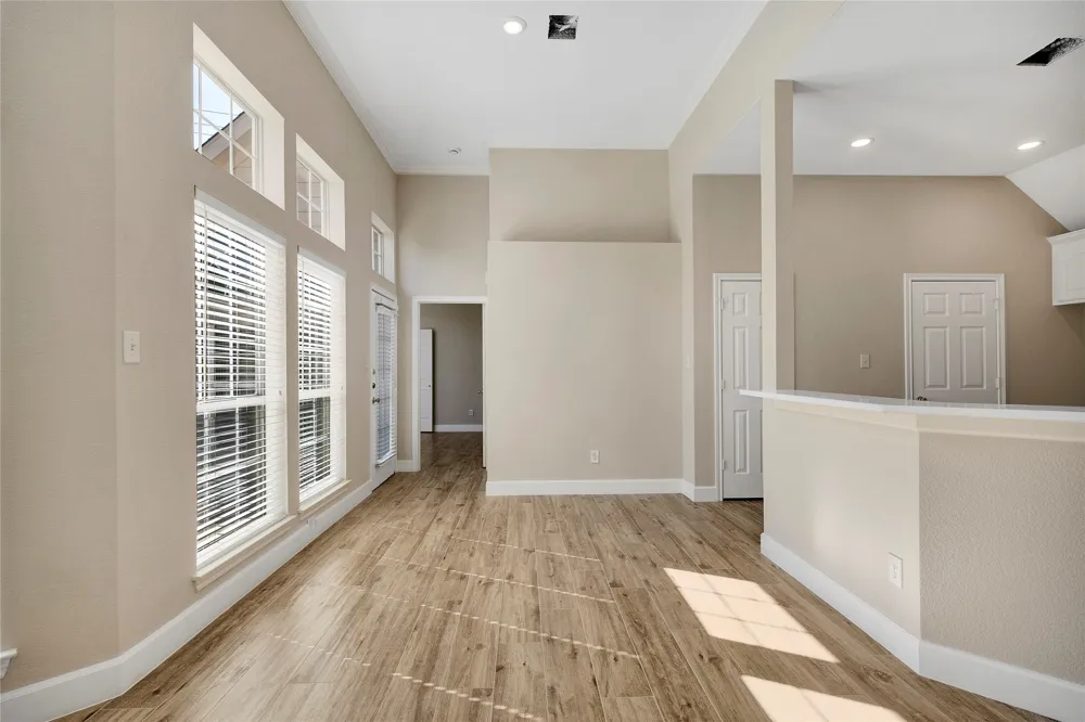 7042 Aspen Creek Lane Dallas, TX 75252