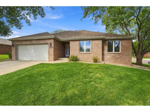 1805 44th Ave Ct