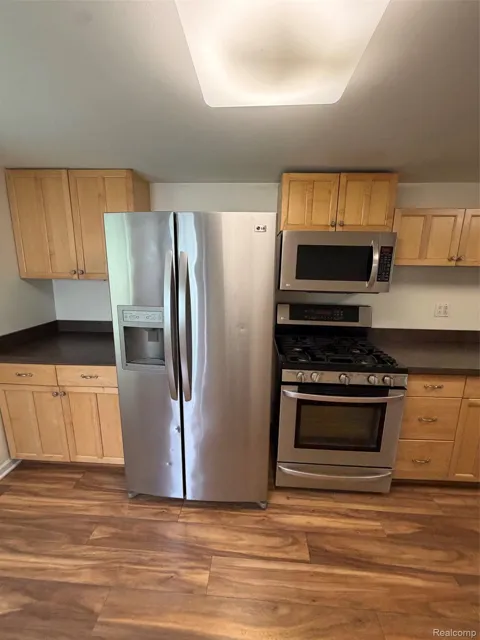 201 W New York Avenue
