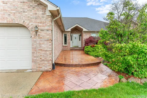53725 ARABIAN TRAIL