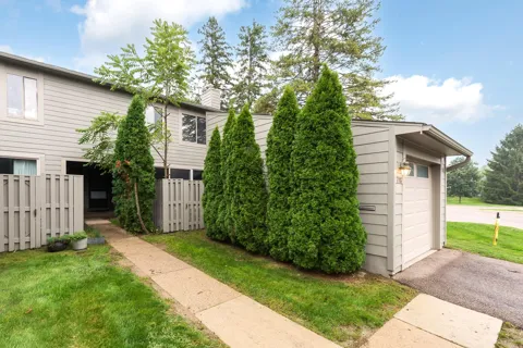 718 Watersedge Drive