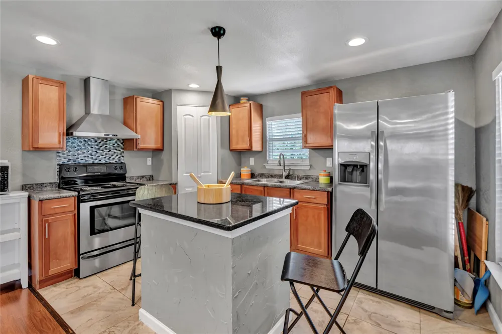 4405 Ray White Rd Fort Worth, TX 76244