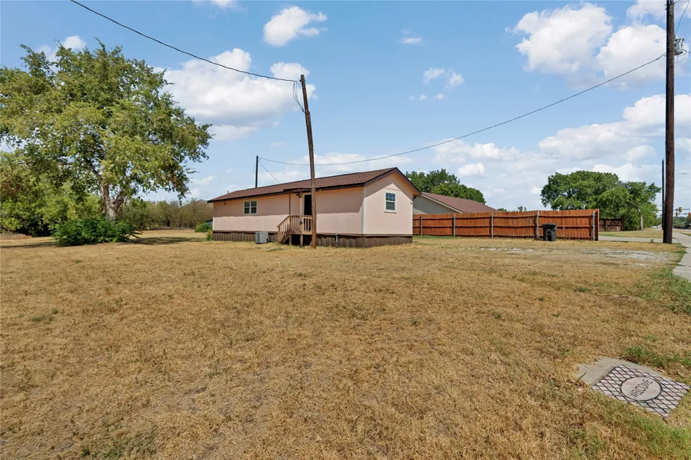 4405 Ray White Rd Fort Worth, TX 76244
