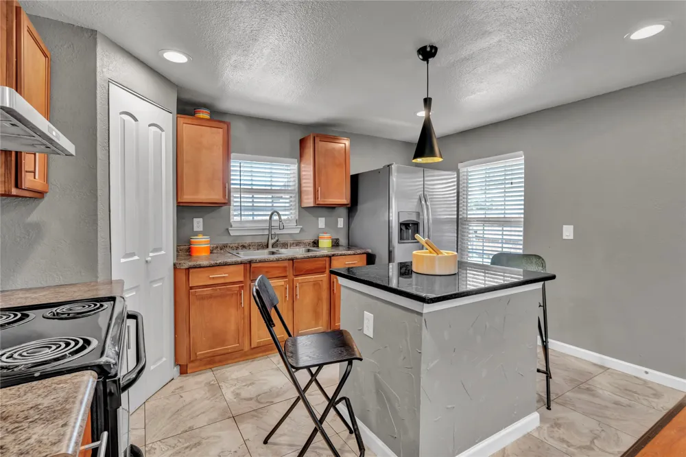 4405 Ray White Rd Fort Worth, TX 76244