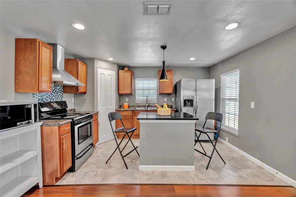 4405 Ray White Rd Fort Worth, TX 76244