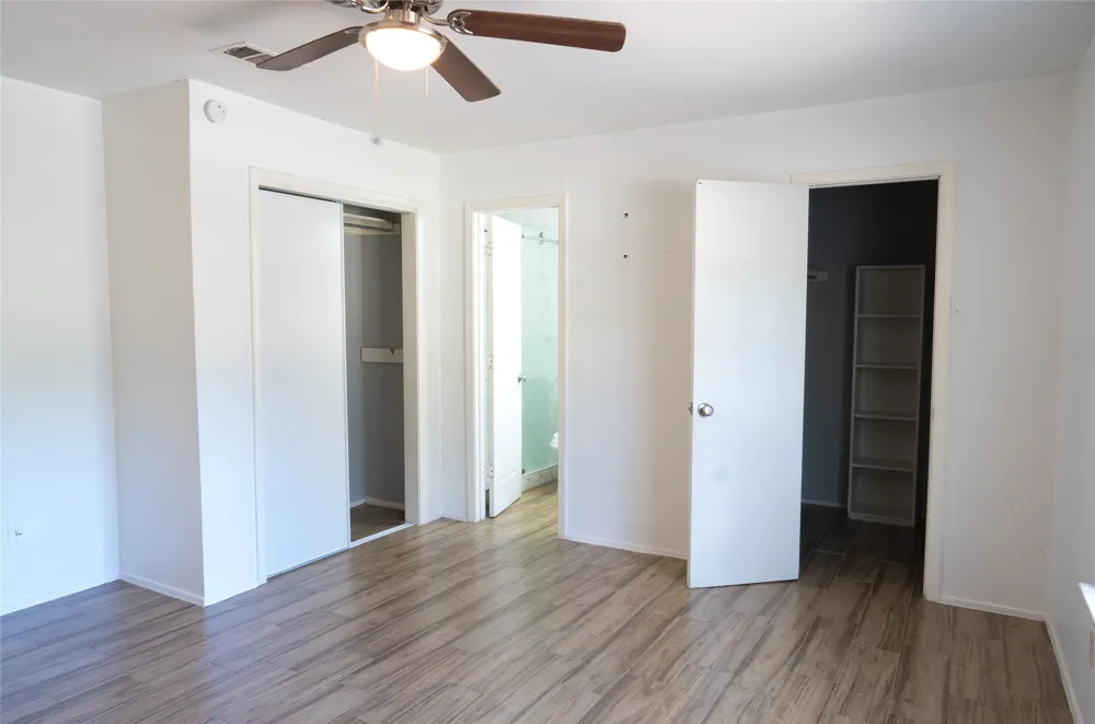 2904 S Fielder Road Arlington, TX 76015