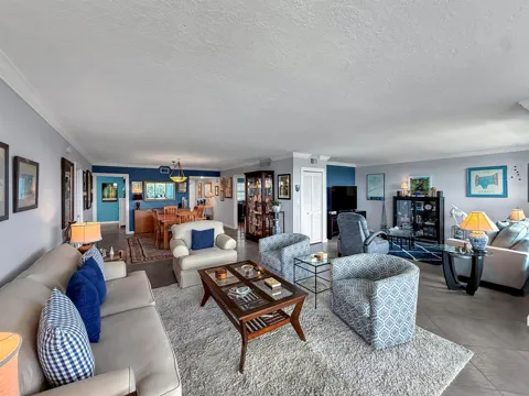 808 Cypress Boulevard #508