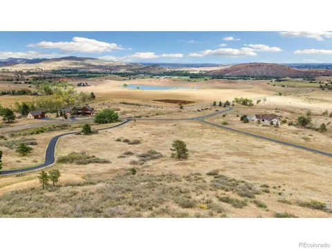 3033 Suri Trail