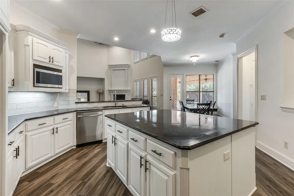 1207 Silentbrook Court Frisco, TX 75036