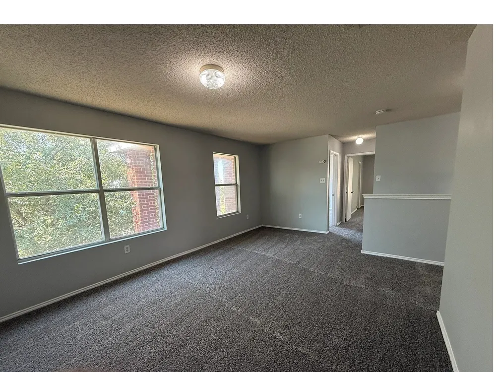 801 Flamingo Drive Saginaw, TX 76131