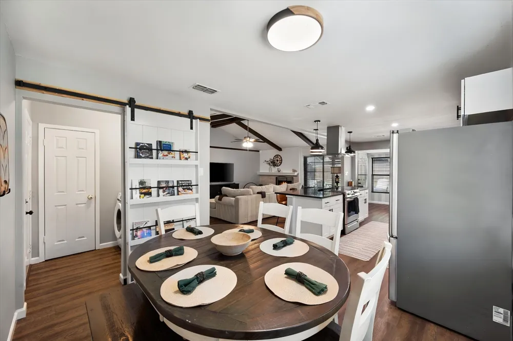 7621 Oak Ridge Drive North Richland Hills, TX 76182