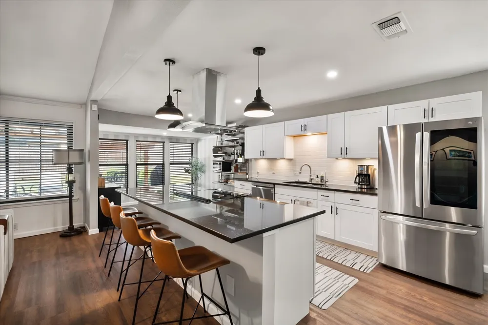 7621 Oak Ridge Drive North Richland Hills, TX 76182