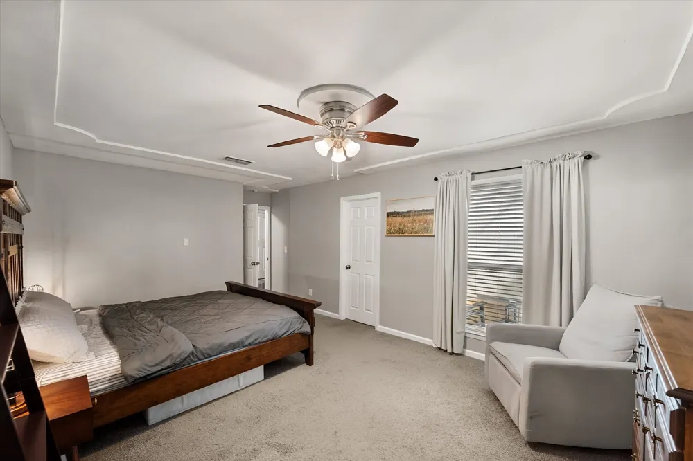 7621 Oak Ridge Drive North Richland Hills, TX 76182