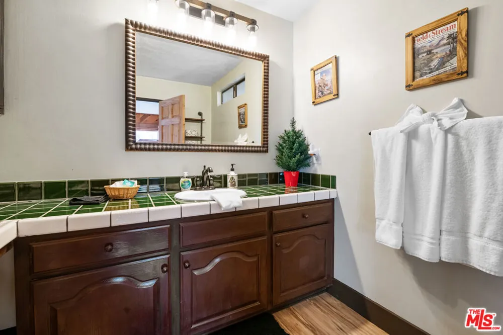 1011 Colusa Way Big Bear, CA 92315