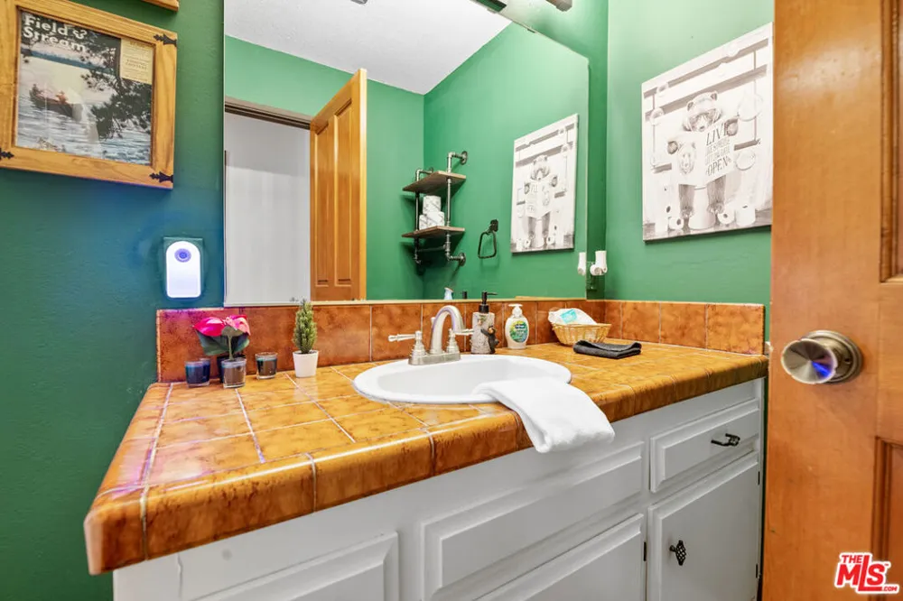 1011 Colusa Way Big Bear, CA 92315