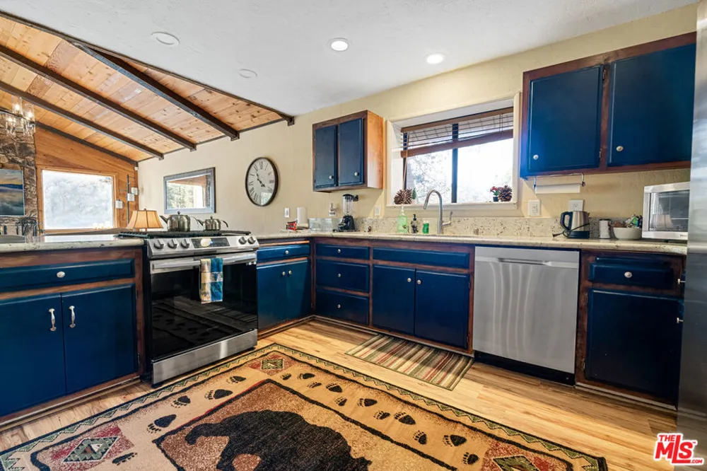 1011 Colusa Way Big Bear, CA 92315