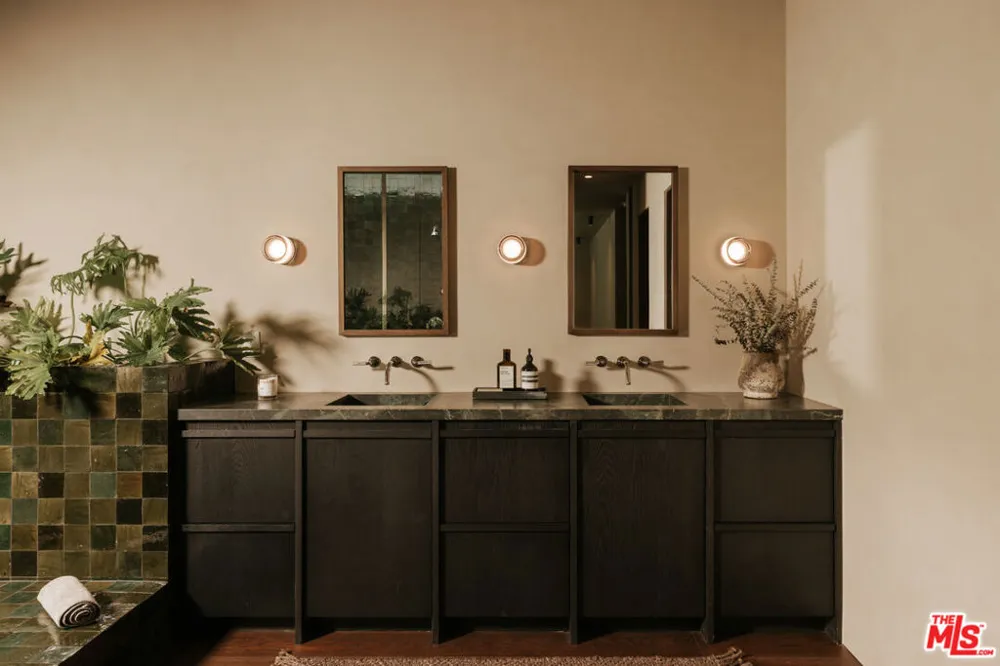 3710 Goodland Avenue Studio City, CA 91604