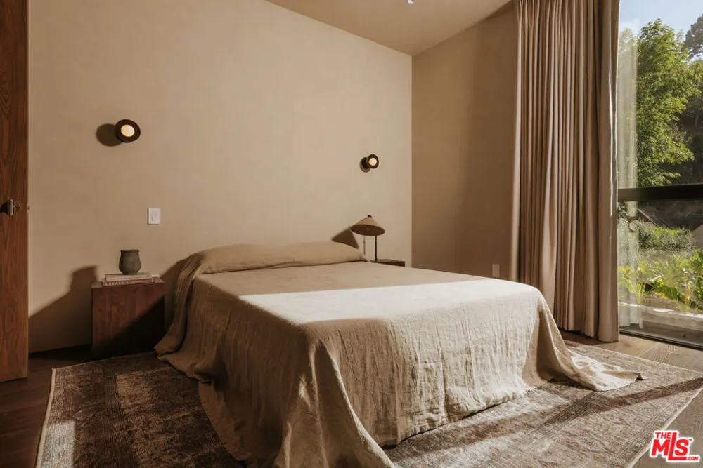 3710 Goodland Avenue Studio City, CA 91604