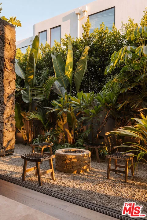 3710 Goodland Avenue Studio City, CA 91604