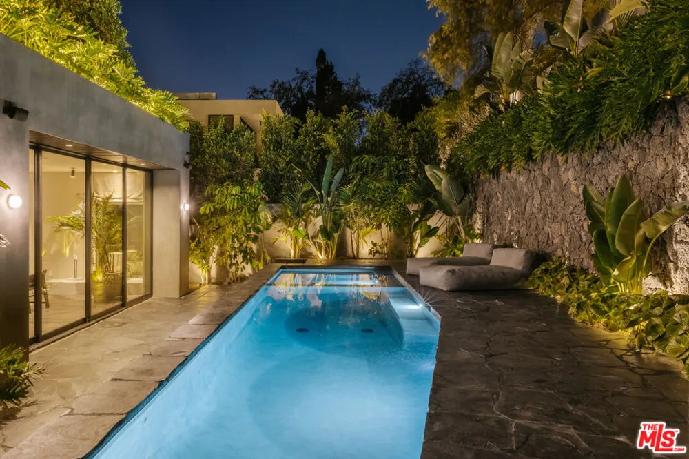 3710 Goodland Avenue Studio City, CA 91604