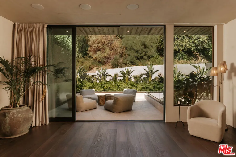 3710 Goodland Avenue Studio City, CA 91604