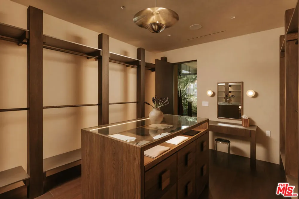 3710 Goodland Avenue Studio City, CA 91604