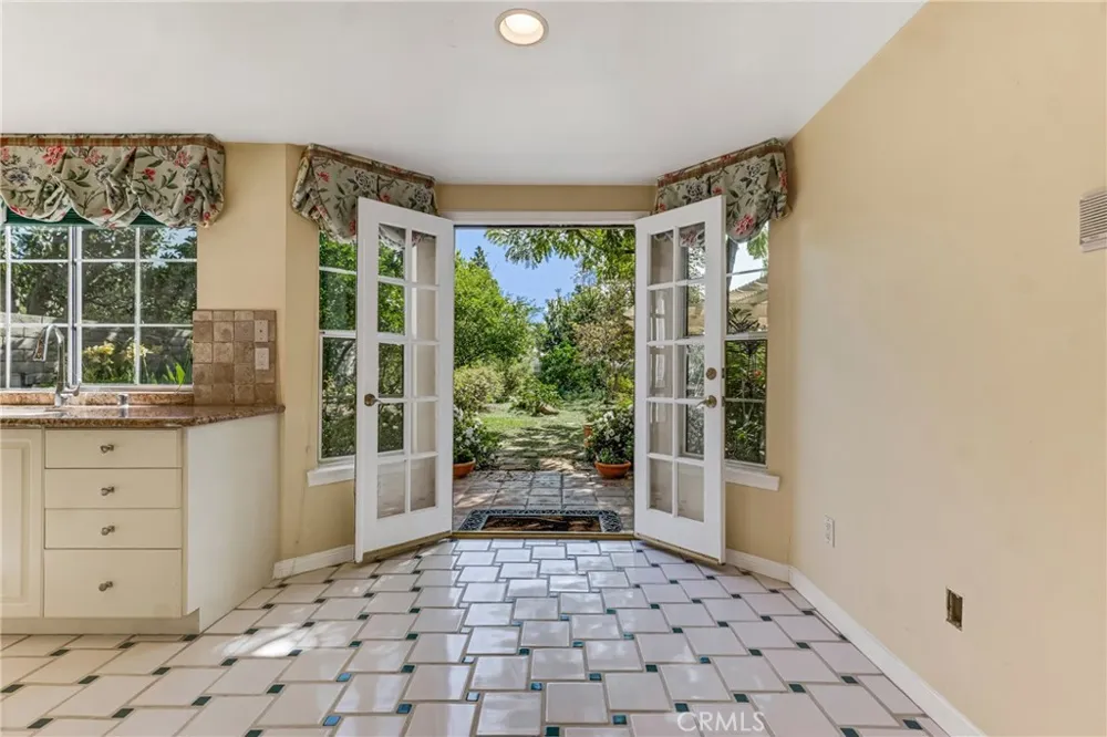 18615 Hillsboro Porter Ranch, CA 91326