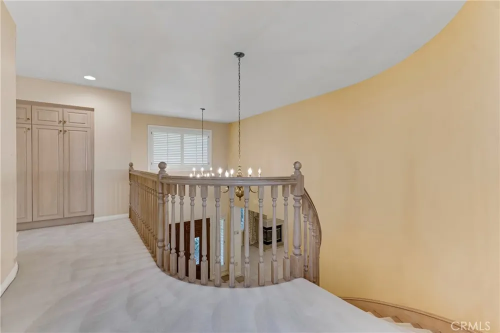 18615 Hillsboro Porter Ranch, CA 91326